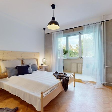 Modern 2 Bedroom Apt - Free Parking 브라티슬라바 외부 사진